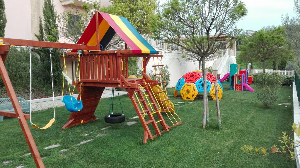 Incantea Resort Tortoreto Ngoại thất bức ảnh