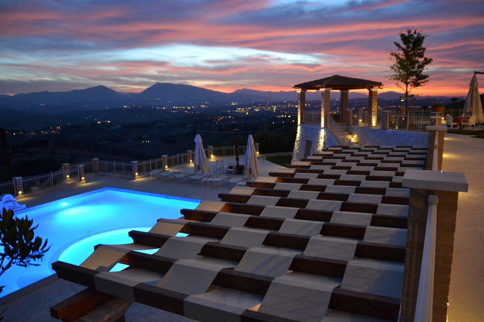 Incantea Resort Tortoreto Ngoại thất bức ảnh